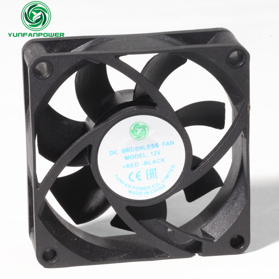 7025 VENTILADOR DE CC 70X25MM
