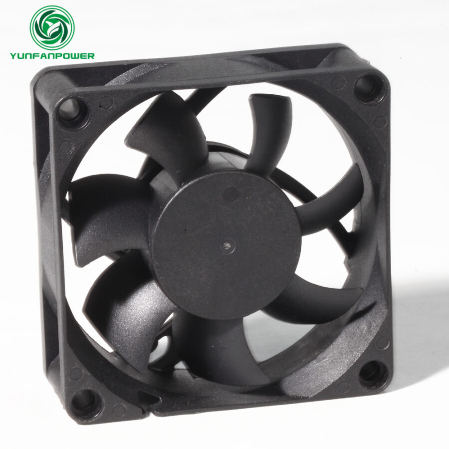 7025 VENTILADOR DE CC 70X25MM